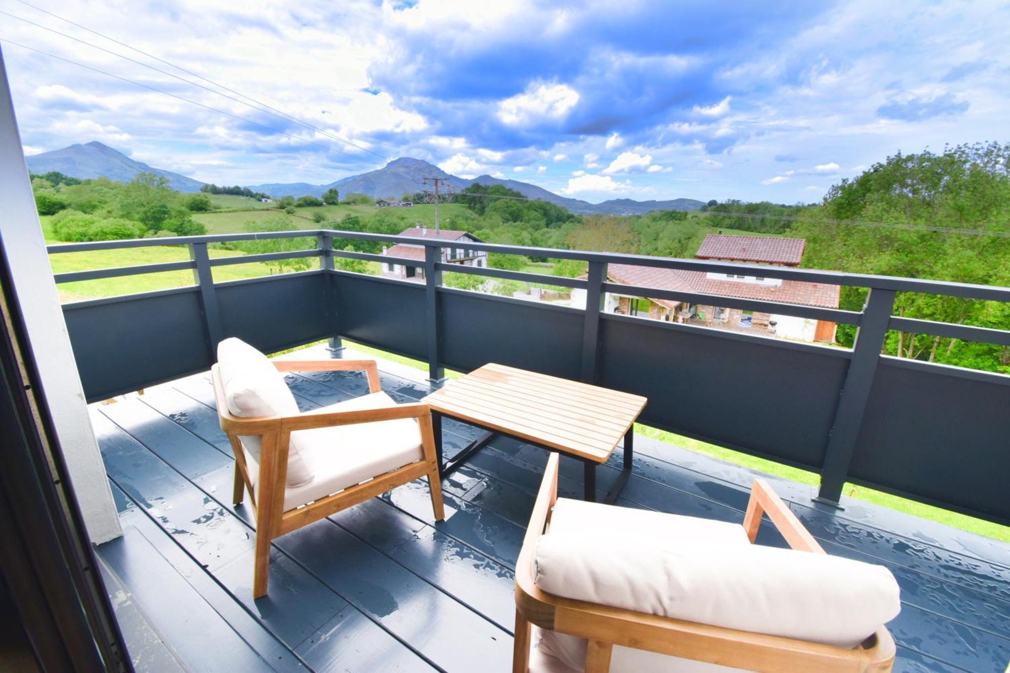 Appartement Vue Montagnes - Axuria Zugarramurdi Buitenkant foto